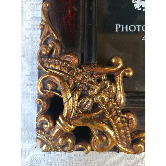 Solid Wood And Metal Ornament Picture Frame For 4x6 Photo Mahogany Finish - Picture 7 of 9